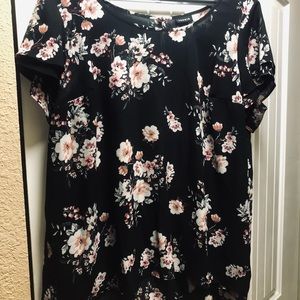 Torrid size 1 short sleeve blouse